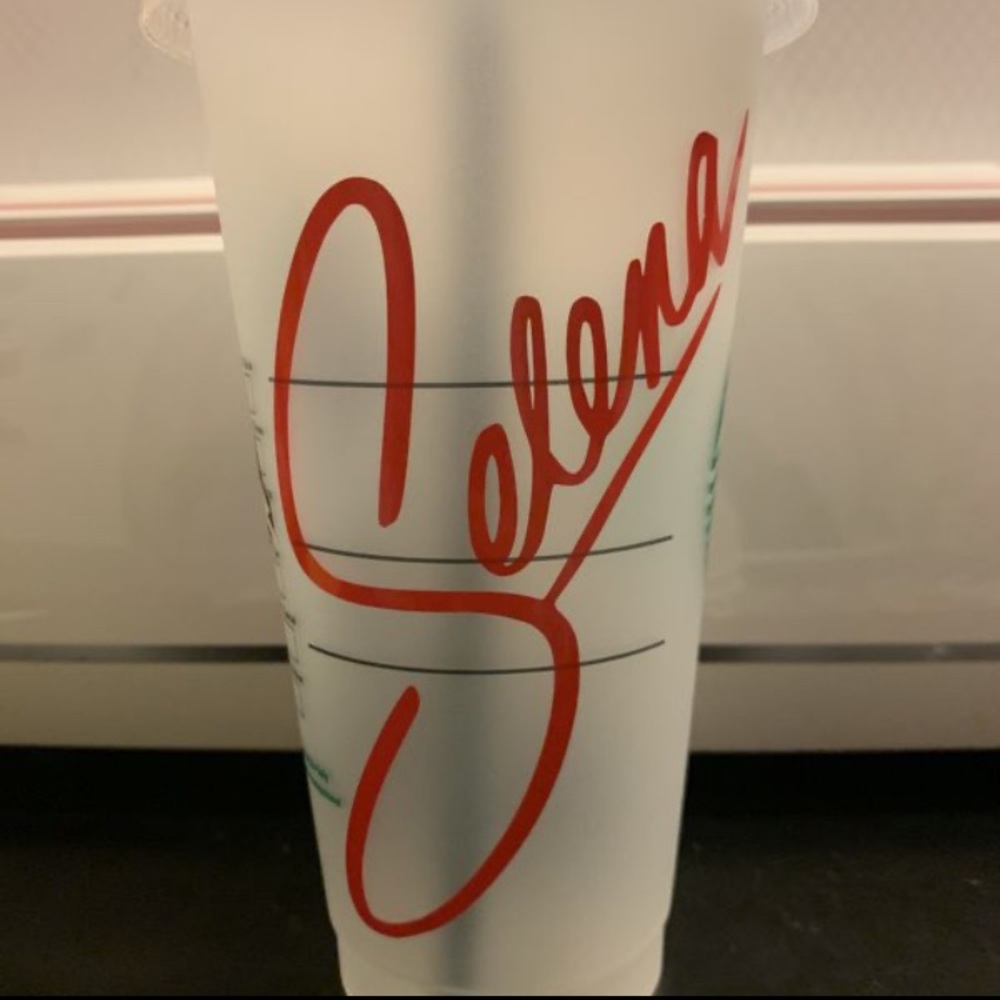 Custom Reusable Starbucks cups!š¦āØ - Picture 2 of 10